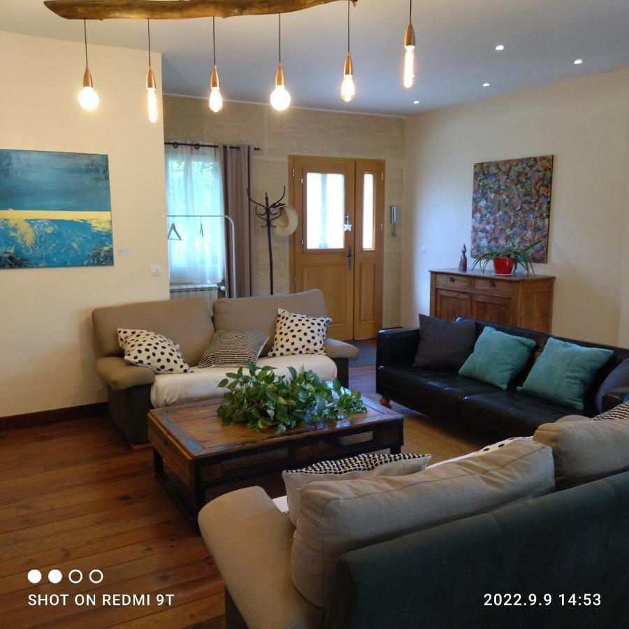 Villa La Charmeuse Fleurie Collias Extérieur photo