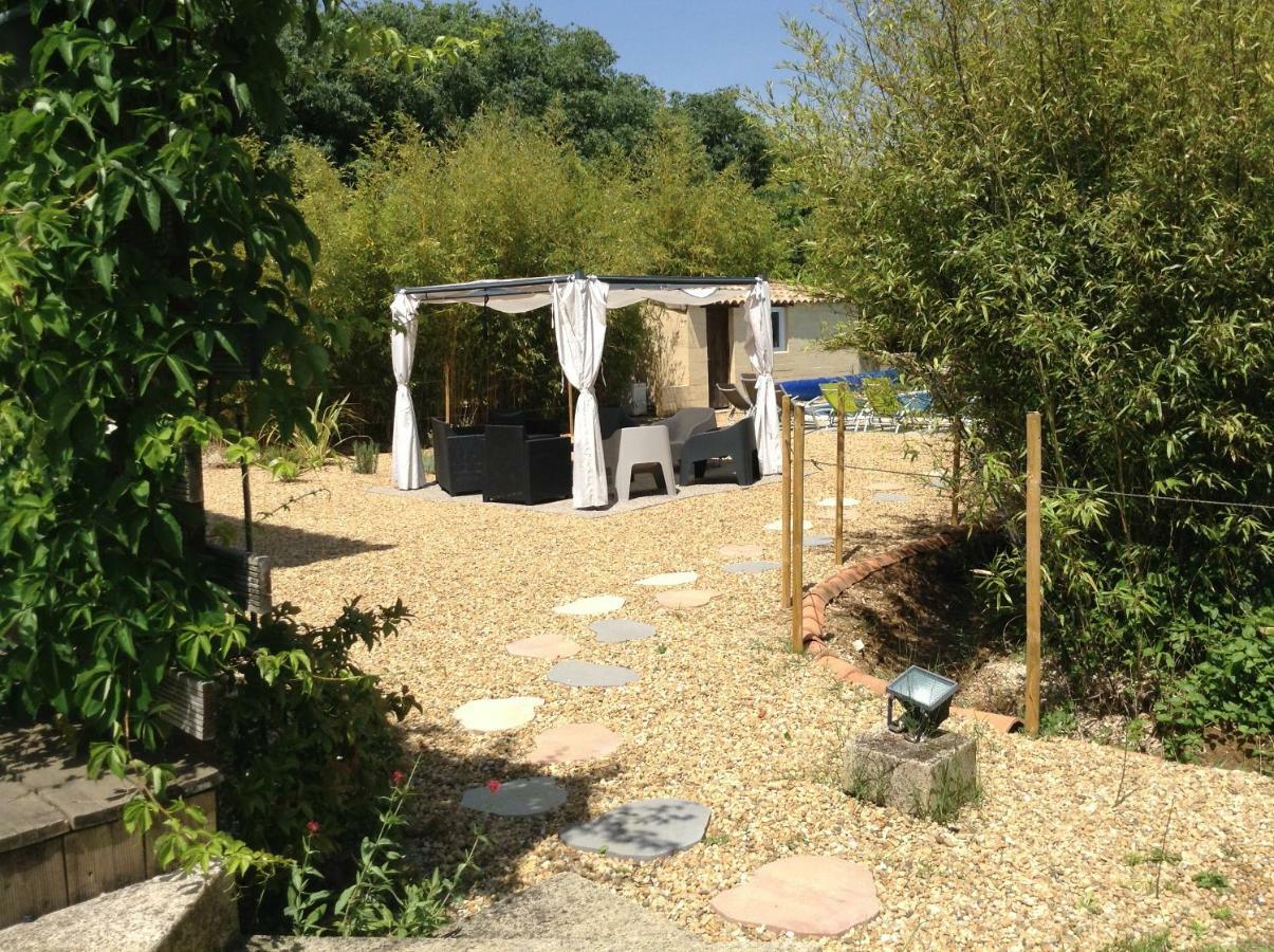 Villa La Charmeuse Fleurie Collias Extérieur photo